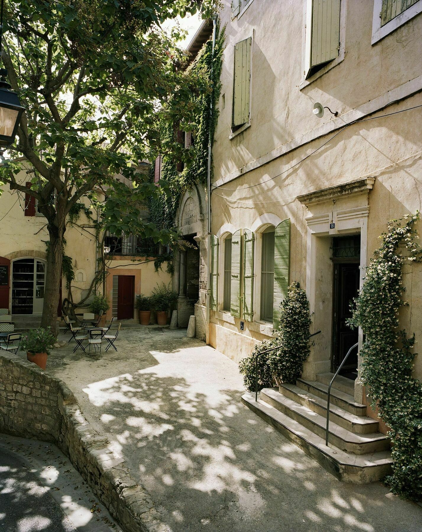 Du Cloitre